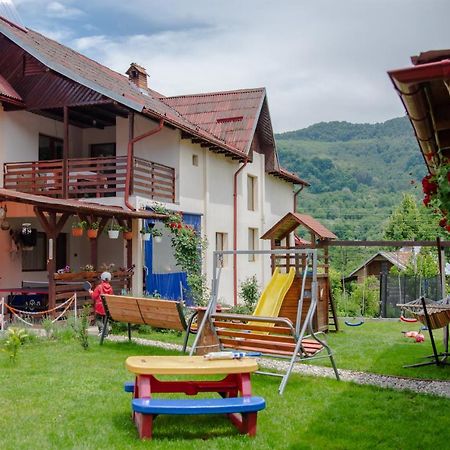 Pensiunea Casa Elena Корбени Экстерьер фото