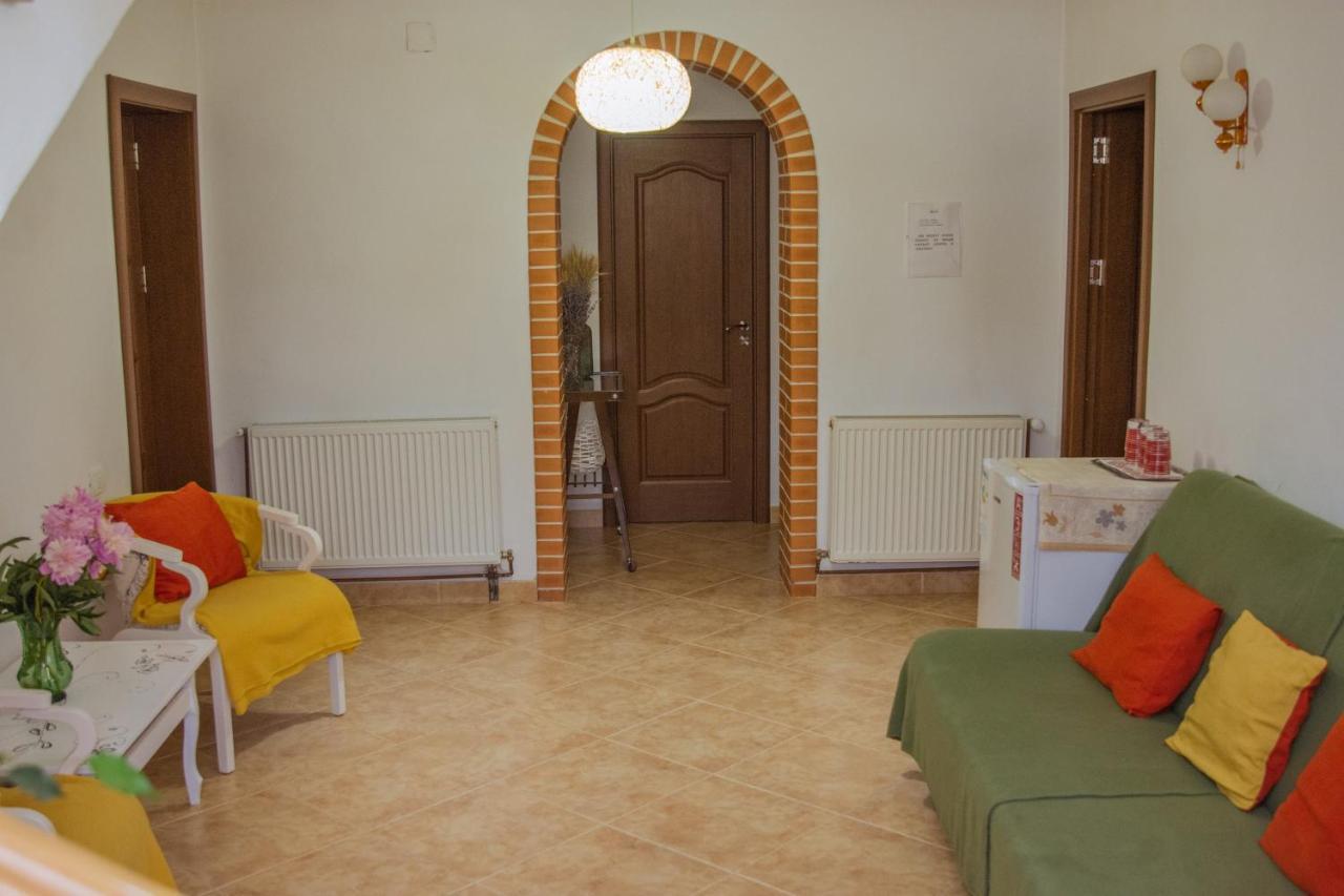 Pensiunea Casa Elena Корбени Экстерьер фото