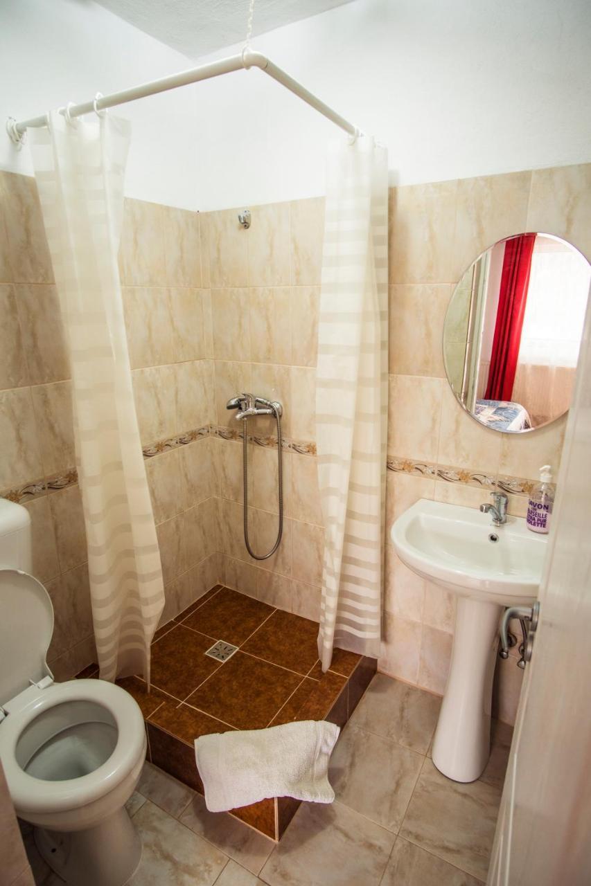 Pensiunea Casa Elena Корбени Экстерьер фото
