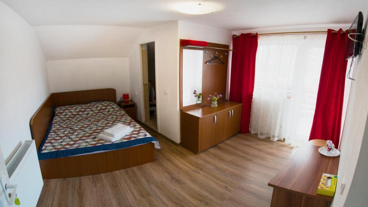 Pensiunea Casa Elena Корбени Экстерьер фото